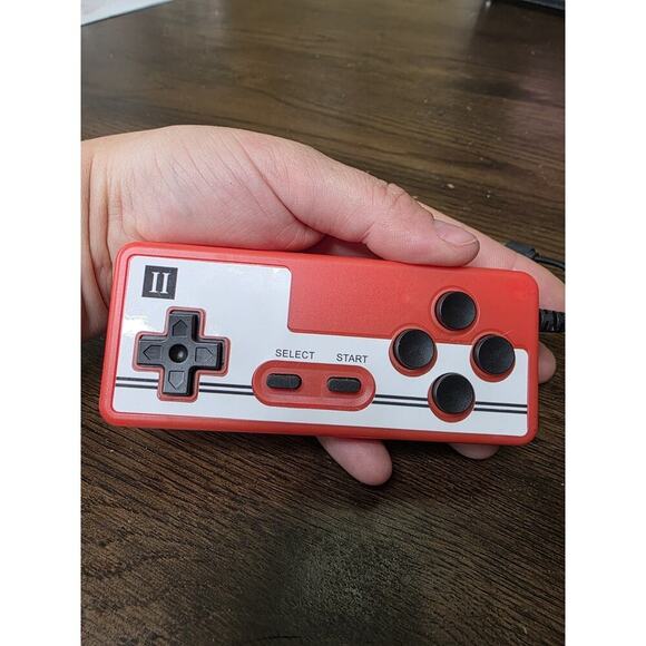 Classic Retro Plug-in Player 2 Handheld Game Console Controller - Picture 8 of 10